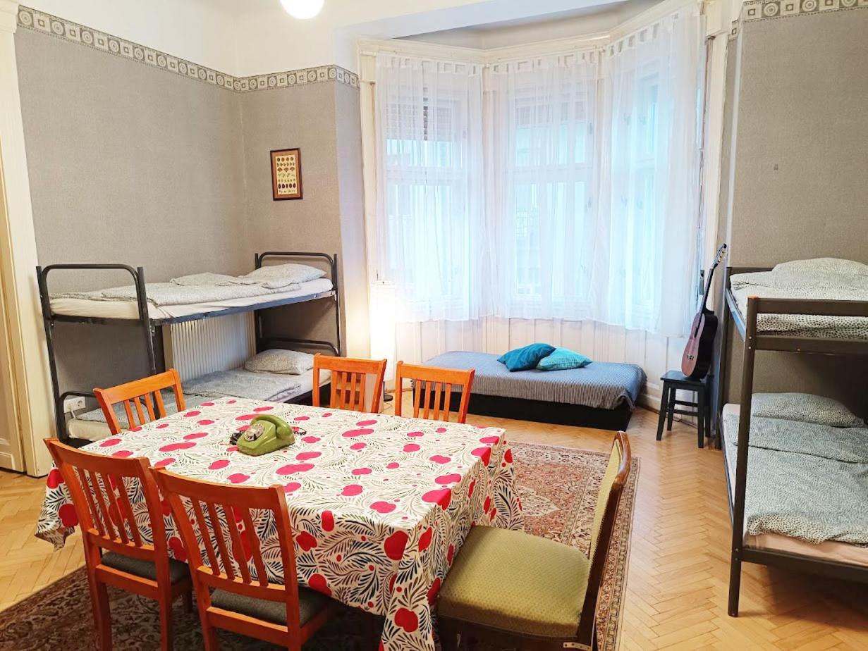 Bridgetown Hostel Budapest Extérieur photo